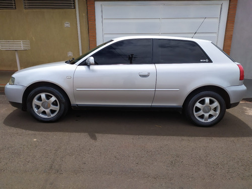 Audi A3, Motor 1.6, Ano 2001 - Aceito Trocas