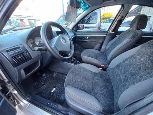 Imagen 9 de 13 de Fiat Palio 2009 1.4 Elx Active Alarma