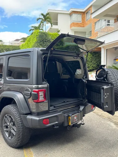 Jeep Wrangler 2.0 Sport Awd