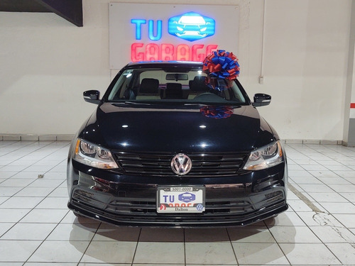 Imagen 2 de 15 de Volkswagen Jetta 2017 2.0 Fest Mt