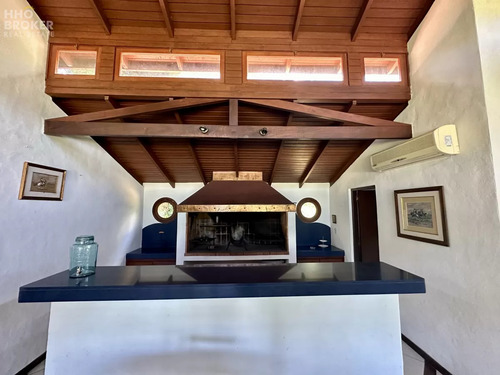 Casa En Venta. La Mansa. Muy Cerca Del Mar.