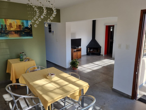 Imagen 6 de 30 de Casa Totalmente Reciclada En Las Toscas 982lt