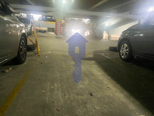 Imagen 7 de 8 de Se Vende Cochera En Cordón