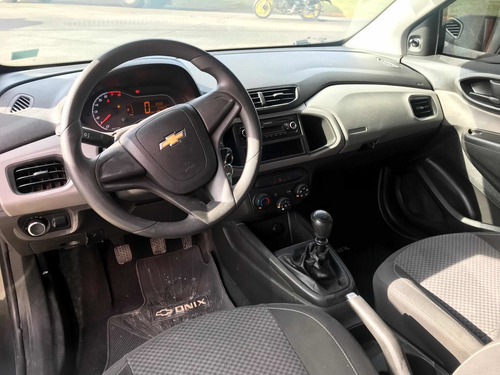 Imagen 5 de 7 de Chevrolet Onix 1.4 Joy Ls