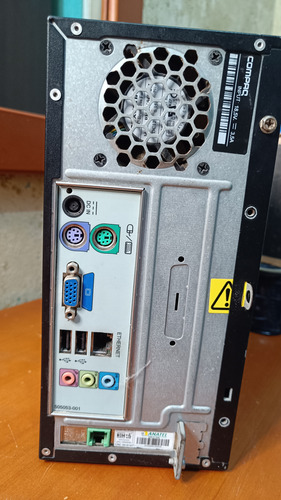 Pc De Escritorio Pequeña Compacta Y Ligera (Usado)
