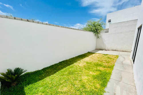 Casa En Venta En Los Olivos, Gómez Palacio, Durango