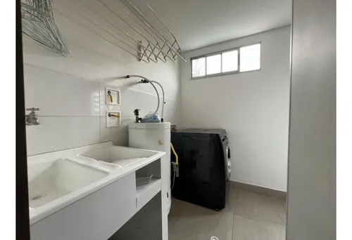 Apartamento En Arriendo Amoblado En El Poblado Milla De Oro