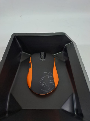 Imagen 3 de 5 de Mouse Gamer Roccat Kone Pure 8200 Dpi