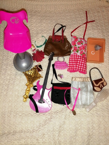 Lote De Accesorios Para Muñeca Barbie Cartera Falda Guitarra