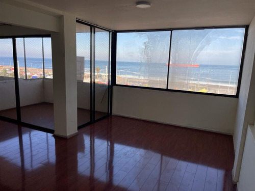 Departamento En Venta De 4 Dorm. En Antofagasta