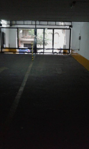 Imagen 5 de 5 de Cochera Centrica En Venta!