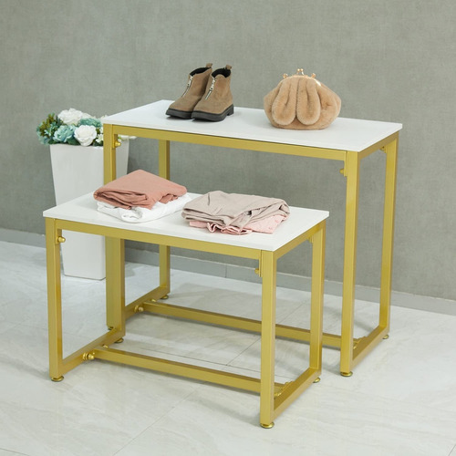 Mesas Para Exhibición De Ropa Y Zapatos