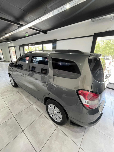 Imagen 5 de 15 de Chevrolet Spin
