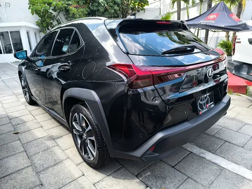 Lexus UX 5p 300h HEV L4/2.0 Aut