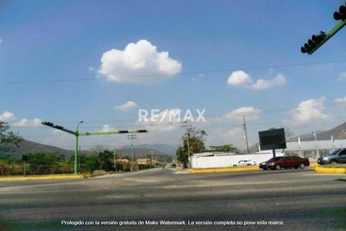 Imagen 10 de 12 de Ninoska Fuenmayor Ofrece En Venta Terreno En Venta Multifamiliar San Diego 32.000 Mts2 Proyecto Aprobado