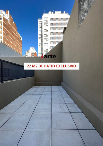 Venta De Monoambiente Con Patio En Punta Carretas