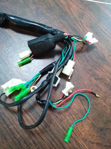 Arnes Eléctrico Rayo Y Custom 250cc 2 Pistones En Línea