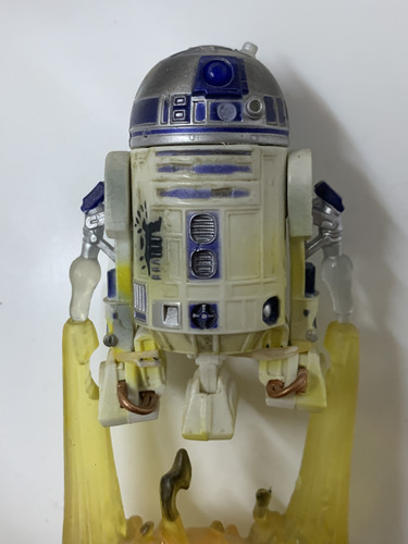 Star Wars 30th Tac 30-04: R2-d2 (llamas) 3,75 (Usado)