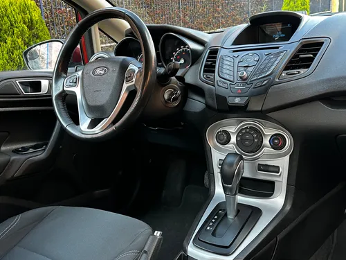 Ford Fiesta 1.6 Hatchback Se