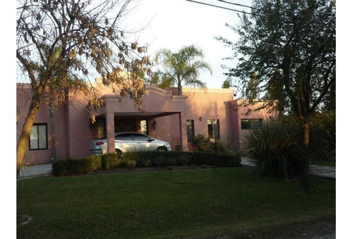 Imagen 2 de 21 de Excelente Casa En Venta En Segundas Colinas Barrio Privado,