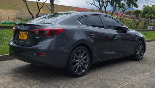 Mazda 3 2.0 Grand Touring
