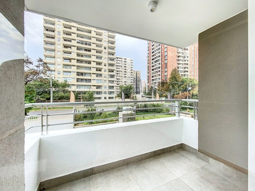 ¡moderno Dpto En Macul: 2 Privados, 1 Baños!