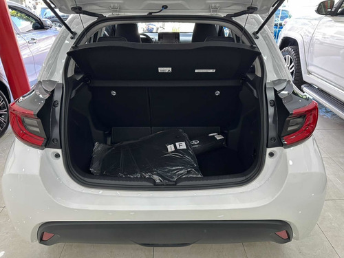 Imagen 11 de 11 de Toyota Yaris Hatch Back