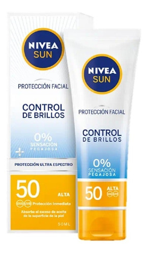 Imagen 1 de 2 de Nivea Protector Solar Facial - g a $783