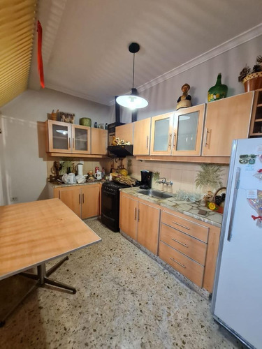 Imagen 10 de 17 de Casa Apta Para 2 Familias Acepta Permuta!!!!!