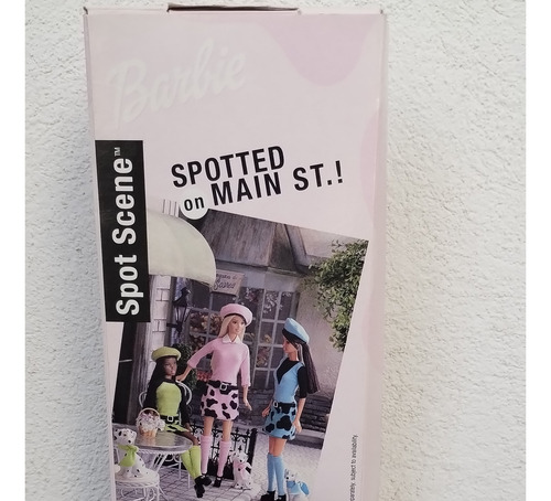 Barbie Muñeca Spot Scene Mattel 2001 (Usado)
