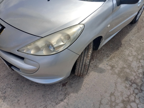 Imagem 6 de 7 de Peugeot 207 2013 1.4 Xr Flex 5p