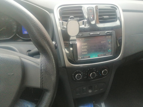 Renault Logan 1.6 Privilege / Intens