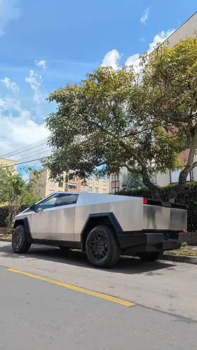 Tesla Cybertruck - Foundation Series Dual Motor Nueva Bogotá
