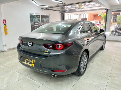 Mazda 3 Touring Híbrido AT 2.0 2023