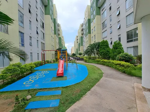 Apartamento En Arriendo En Prados Del Este. Cod A24416