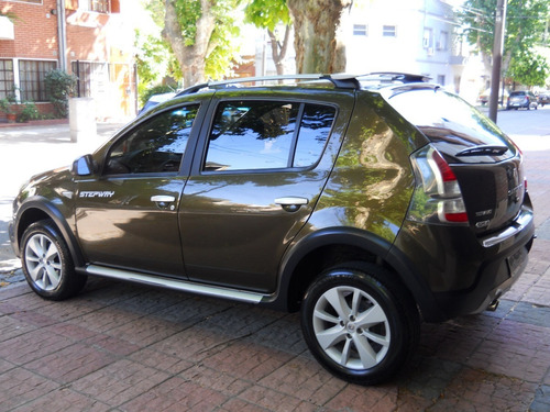 Renault Sandero Steway Confort 1.6 , Impecable
