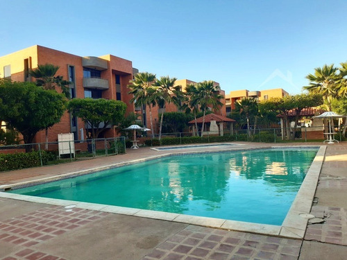 Imagen 14 de 16 de Home 24 Pelicano, Vende Hermoso Apartamento En El C.r. Guaica Mar Ii