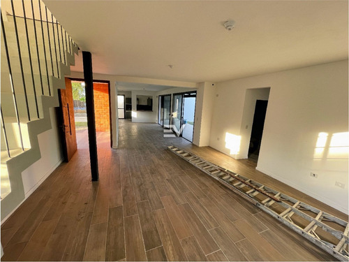 Imagen 4 de 23 de Oportunidad En Venta! La Carolina. Compra Dos Propiedades Por Usd 175.000!!!