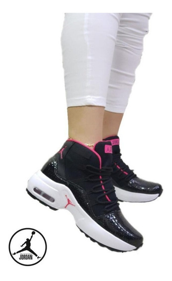 tenis jordan negros mujer