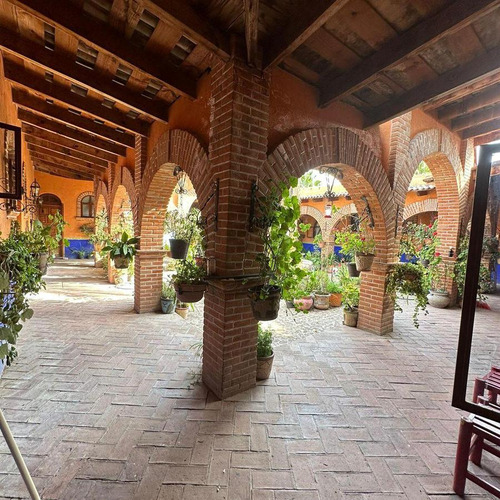 Magnífico Rancho Ganadero Con Excelentes Instalaciones Sup. 25 Hectáreas.