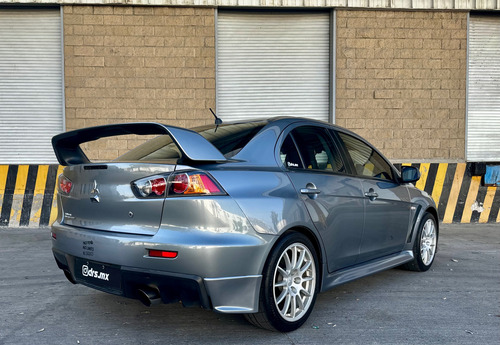 Mitsubishi Lancer 2.0 Evolution Man At
