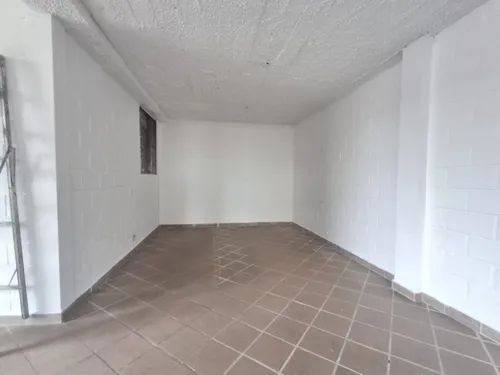 Bodega En Arriendo Ubicada En Medellín Sector Guayabal (26184).