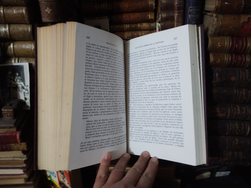 Heródoto De Halicarnaso Los Nueve Libros De La Historia (Usado)