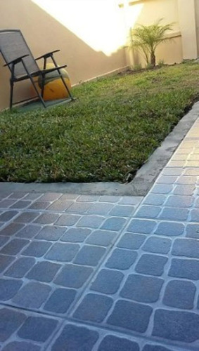 Venta Casa 4 Ambientes Con Dos Deptostablada