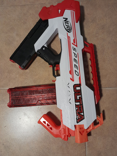 Nerf Ultra Speed Blaster Totalmente Motorizado, Sin Dardos