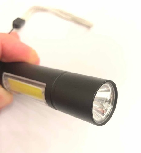 Imagen 2 de 2 de Linterna Mini Led Recargable Usb Luz Fija E Intermitente