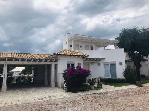 Casa En Venta, Otomí Club Hípico En San Miguel De Allende | Metros Cúbicos