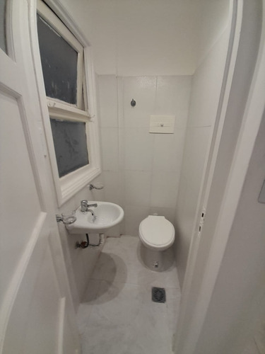 Imagen 12 de 14 de Departamento 2 Ambientes C/balcon Y Dependencia De Servicio