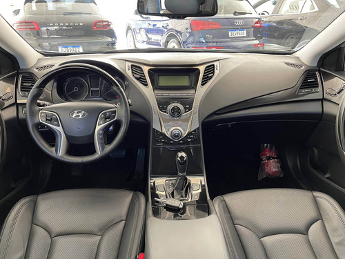 Imagem 6 de 9 de Hyundai Azera 3.0 Mpfi Gls V6 24v Gasolina 4p Automático