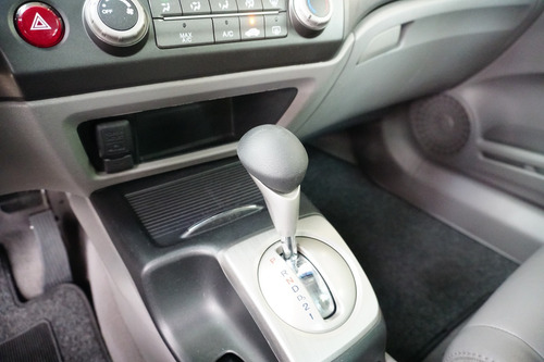 Honda Civic 1.8 LXS 16V FLEX 4P AUTOMÁTICO